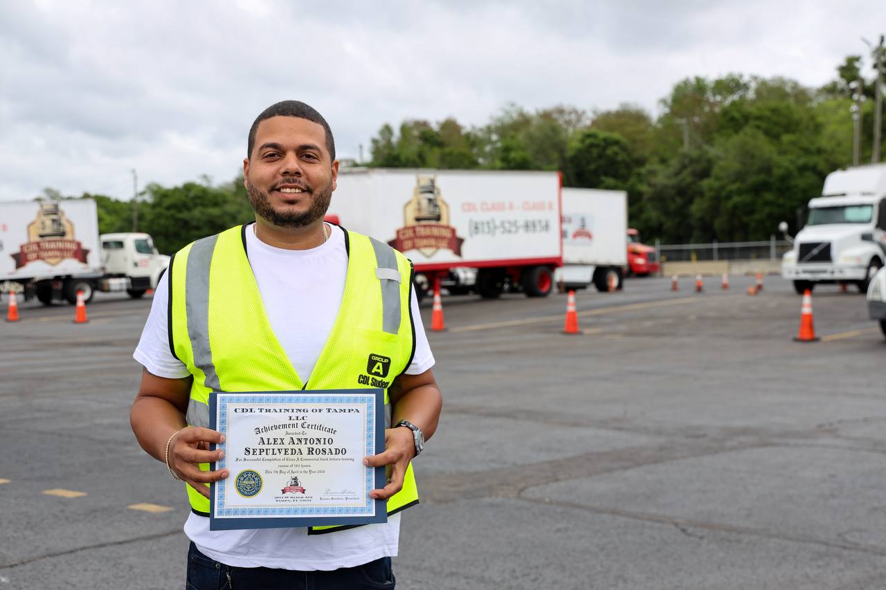 Carlos Alejandro Ortega Garcia — Graduado CDL Training of Tampa